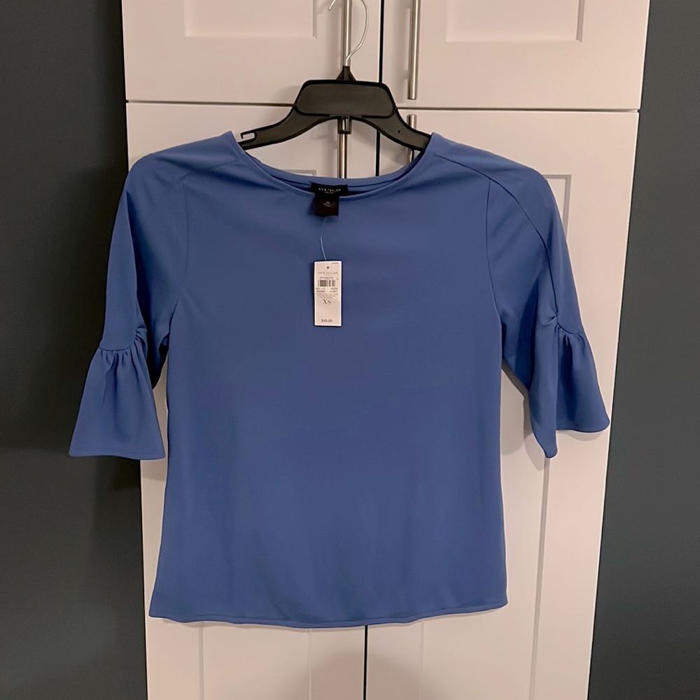 Ann Taylor Factory Size XS Blue Bell Sleeve Top. NWT.